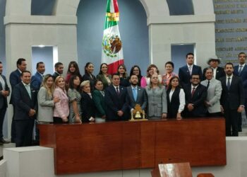 El TEESLP declara omisión del Congreso al no dictaminar la “Ley Santi”