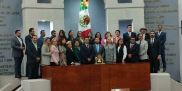 El TEESLP declara omisión del Congreso al no dictaminar la “Ley Santi”