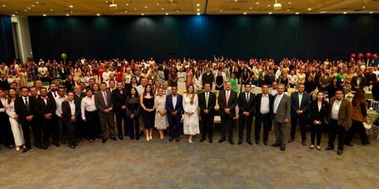 Federación asumirá pago de más de 3 mil plazas de telesecundaria en San Luis Potosí