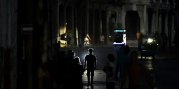 Apagón masivo y protestas en Cuba, que anuncia que se quedó sin combustible