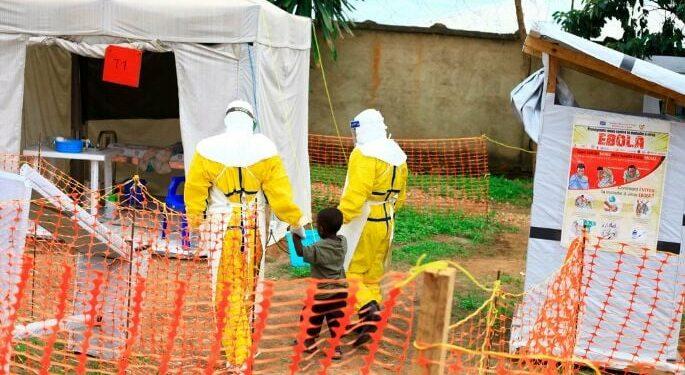 Confirman un nuevo brote de ébola en una remota provincia del Congo; hay 65 muertes registradas