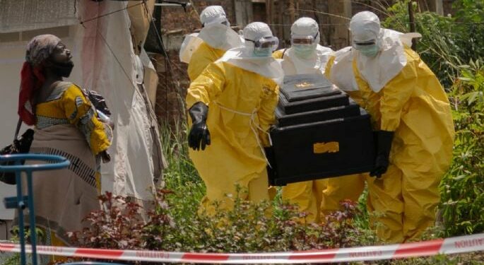 Trabajadores médicos y grupos piden ayuda urgente por brote de ébola en el Congo