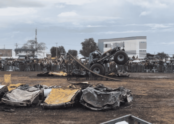 Monster truck pierde el control y deja al menos 3 muertos y 38 heridos en Colombia