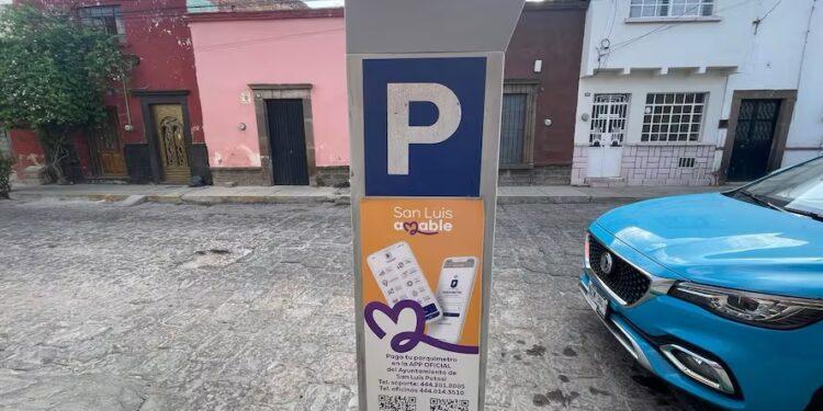 Ayuntamiento analiza invertir hasta 50 millones en nuevo sistema de parquímetros