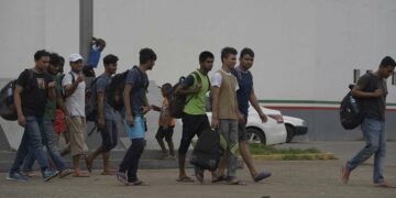 Cubanos deportados por Donald Trump quedan varados en México: acusa HRW