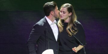 Morena denuncia a Samuel García y a Mariana Rodríguez ante la FGR