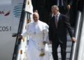 El Papa despega en el Falcon del Rey y se dirige a Roma tras un agitado fin de viaje