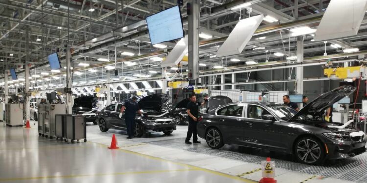 BMW cumple diez años de expansión en San Luis Potosí