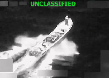 Dos muertos y 6 sobrevivientes en ataque de Estados Unidos a presunto bote con drogas en el Pacífico