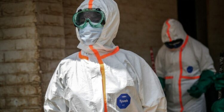 Brote de ébola en Congo supera los mil 300 casos confirmados y 377 muertes