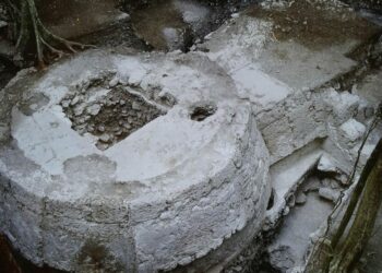 Descubren altar maya que servía para sacrificios humanos en Guatemala