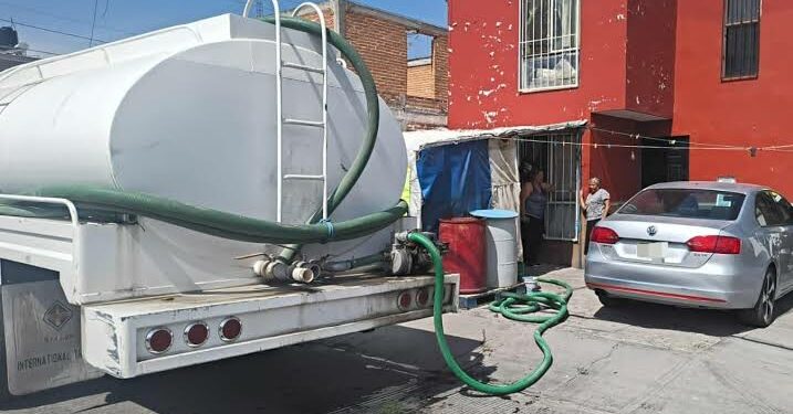 El gobernador propondrá que personas que no reciban agua, no paguen el recibo