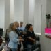 Manifestantes exponen pliego petitorio a diputados