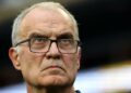 Marcelo Bielsa regresa en silencio a Uruguay; su salida de la Selección es inminente