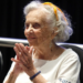 Poniatowska critica a los “influencers” por deshumanizar el periodismo