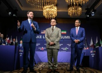 EE.UU. reporta “buen progreso” de las negociaciones con Irán y dice que Ormuz “está abierto”