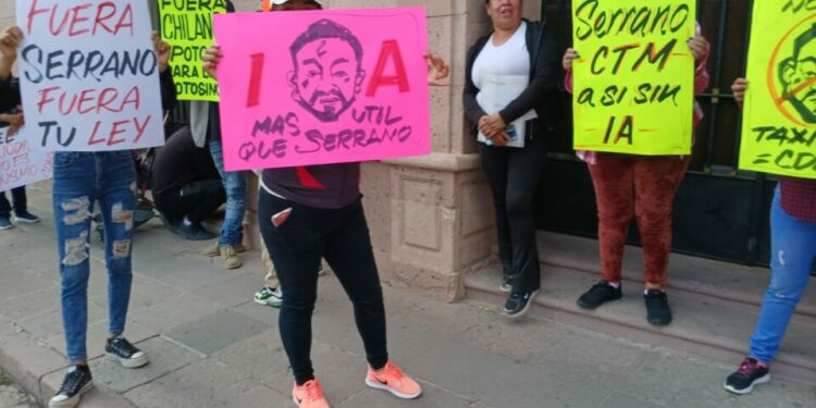 Toman el Congreso para exigir la abrogación de la regulación de la IA