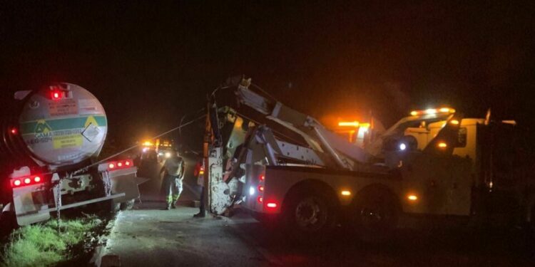 Pipa se sale de control y queda varada en Tamuín