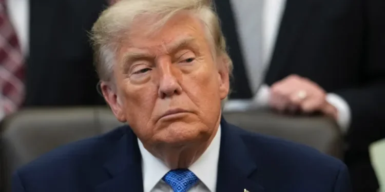 Trump asegura que este martes se celebrará en Qatar una reunión con Irán “a petición” de Teherán