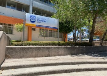 Exigen revisión de entrega de vacantes en el Centro de Idiomas de la UASLP