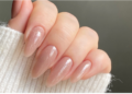 Los 3 colores de uñas que lucen elegantes y serán tendencia este verano 2026