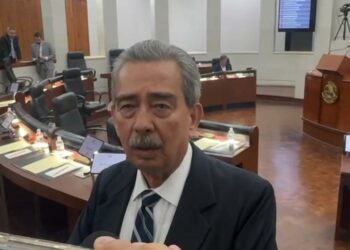 Diputado considera pertinente suspender clases el día de la inauguración del Mundial