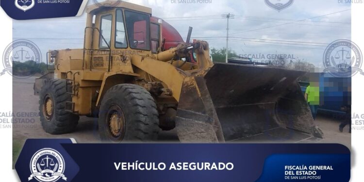 Aseguran maquinaria pesada con reporte de robo en Rioverde