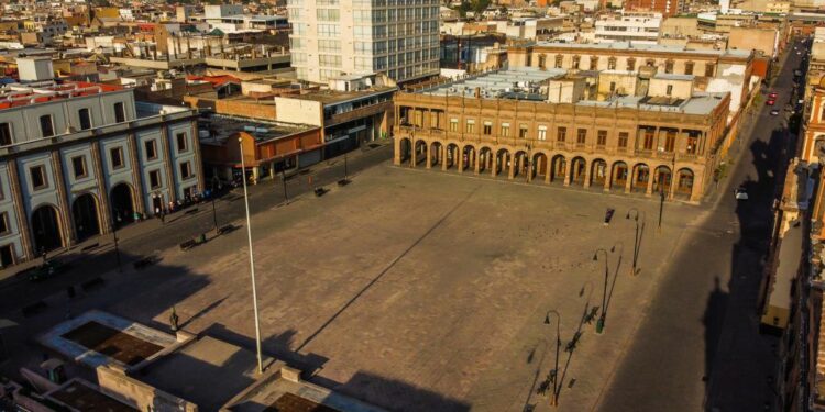 Evalúan cambiar sede de transmisiones mundialistas si no autorizan apuntalamiento en Fundadores