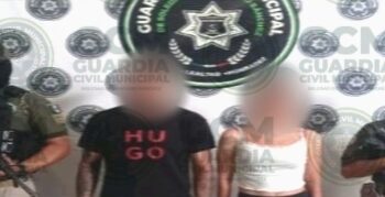 Detienen a pareja en Soledad; hombre acumulaba 32 antecedentes por robo y portación de arma