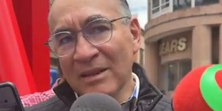 VIDEO | Ofrece Galindo disculpa pública a Celia García tras intervención policial