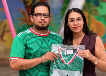 Alcaldesa de Tenancingo reparte playeras del Tri en plena investigación por supuesto autosecuestro