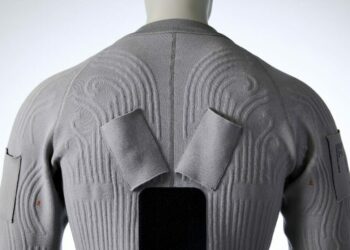 Astronautas de la NASA vestirán ropa diseñada por Prada para misiones Artemis