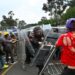 Colectivos acusan represión contra madres buscadoras y estudiantes en torno al Estadio CDMX