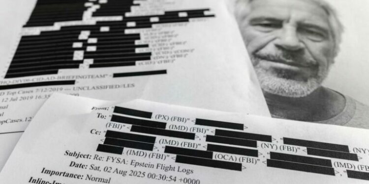 Instalan en Washington sala de lectura con millones de archivos Epstein