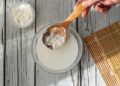 ¿Qué tan saludable es el kéfir? Beneficios y qué personas no deberían consumirlo