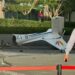 VIDEO | Avión pequeño se estrella contra rascacielos en Beijing