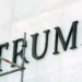 Retiran nombre de Trump de instalaciones del Centro Kennedy