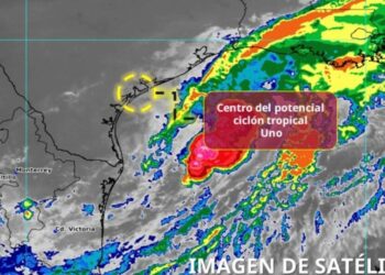 Potencial ciclón Uno se mantiene en el Golfo de México