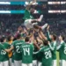 VIDEO | La polémica reacción de Julián Quiñones al cambio de Aguirre durante el México vs Inglaterra: “Se mam..”