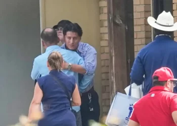 Agente del ICE no estaba en peligro cuando disparó y mató a inmigrante mexicano en Houston: testigos