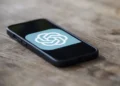 ChatGPT vuelve a estar disponible dentro de WhatsApp