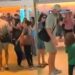 VIDEO | Raúl Jiménez es ovacionado en Aeropuerto de Cancún tras el Mundial 2026