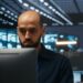 IA redefine los roles en ciberseguridad; especialistas asumen tareas más estratégicas