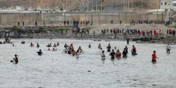 Recuperan 43 cadáveres en la costa de Ceuta tras la entrada de migrantes