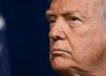 Trump defiende retenes migratorios pese a muertes de migrantes durante operativos del ICE