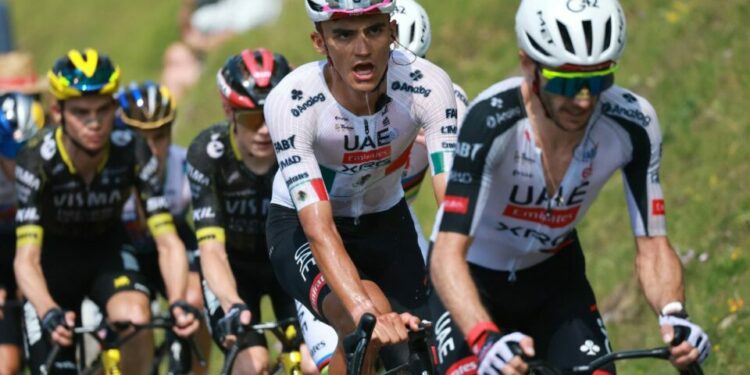 Pogacar gana la sexta etapa del Tour de Francia; Isaac del Toro termina tercero