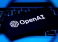 El primer dispositivo de consumo de OpenAI será un altavoz inteligente