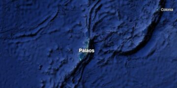 EE.UU. deporta primer migrante a un archipiélago en medio del océano Pacífico