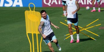 VIDEO | Messi sin trato especial; así lo revisaron en un filtro de seguridad en el Mundial