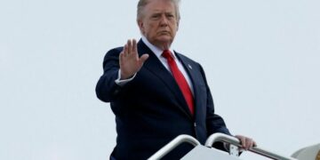 Trump frena bombardeos contra Irán para negociar